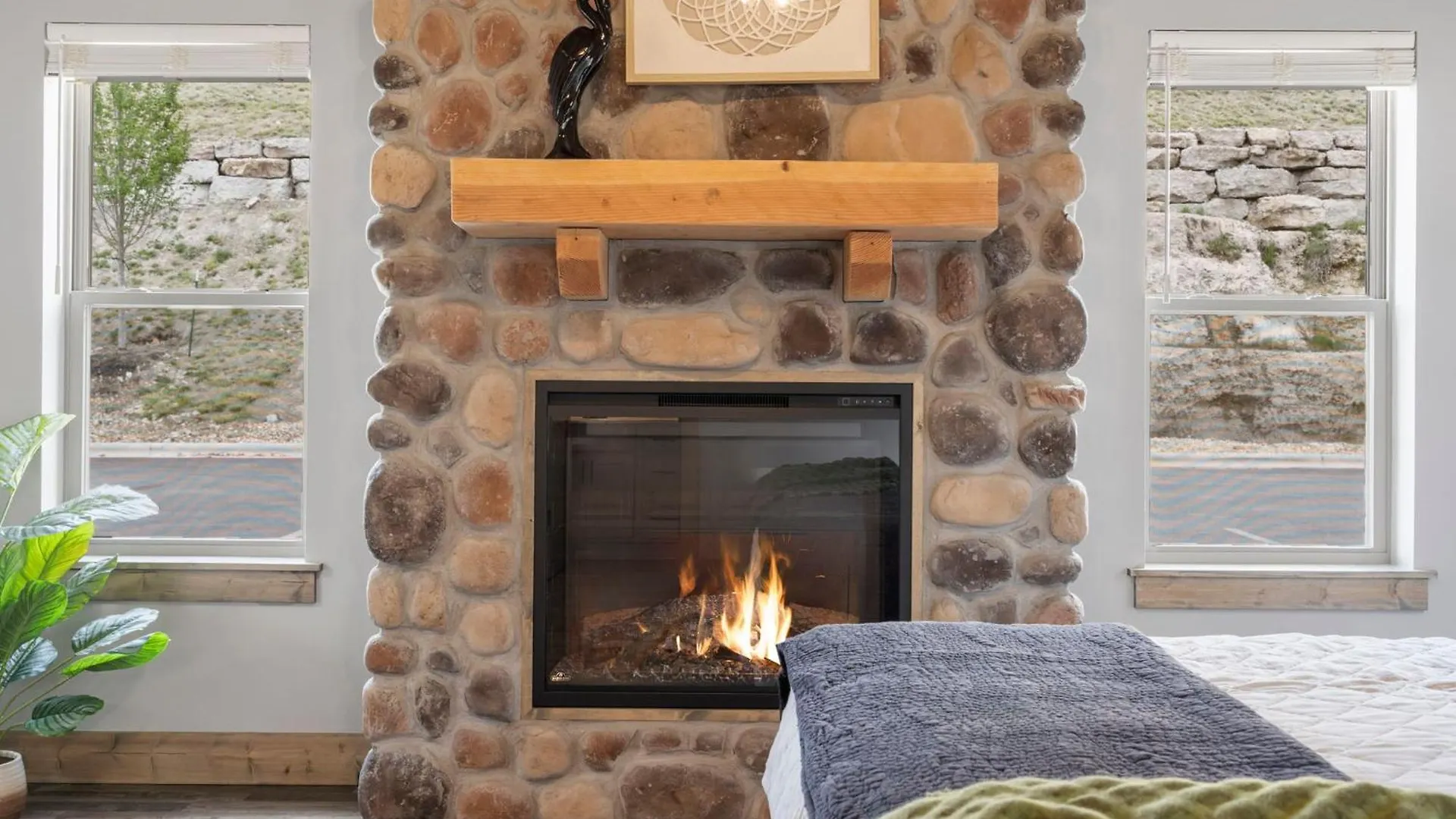 New Log Cabin, Free Local Attraction Tickets Daily, Ozark Views, Cmty Amenities! Branson