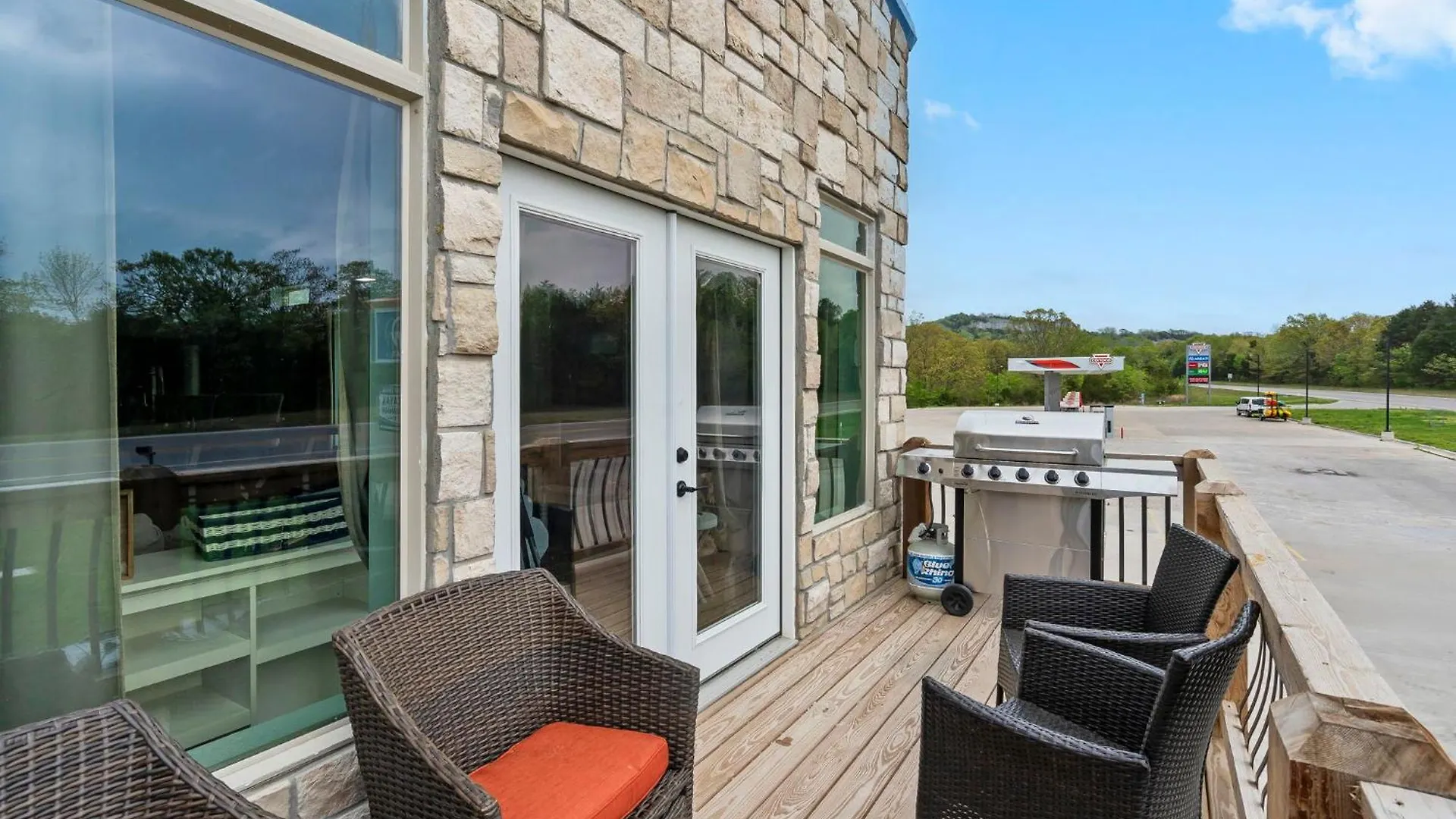 1 Mile To State Park Marina- Free Daily Tickets- Table Rock Near- Arcades! Holiday home Branson