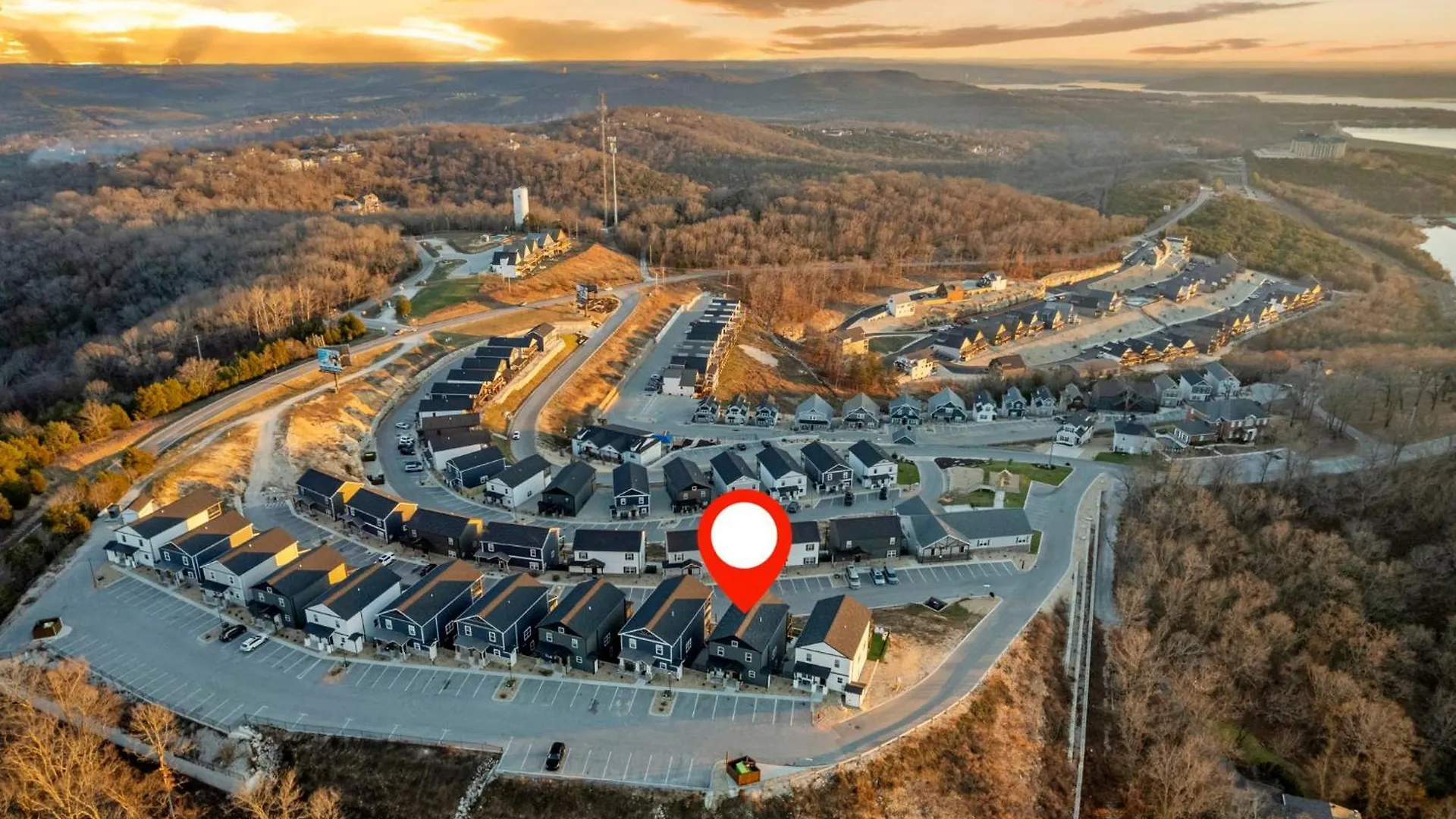 Pvt Outdoor Pool-multiple Arcades-pvt Hot Tub-free Attraction Tickets-firepit-lake View Branson