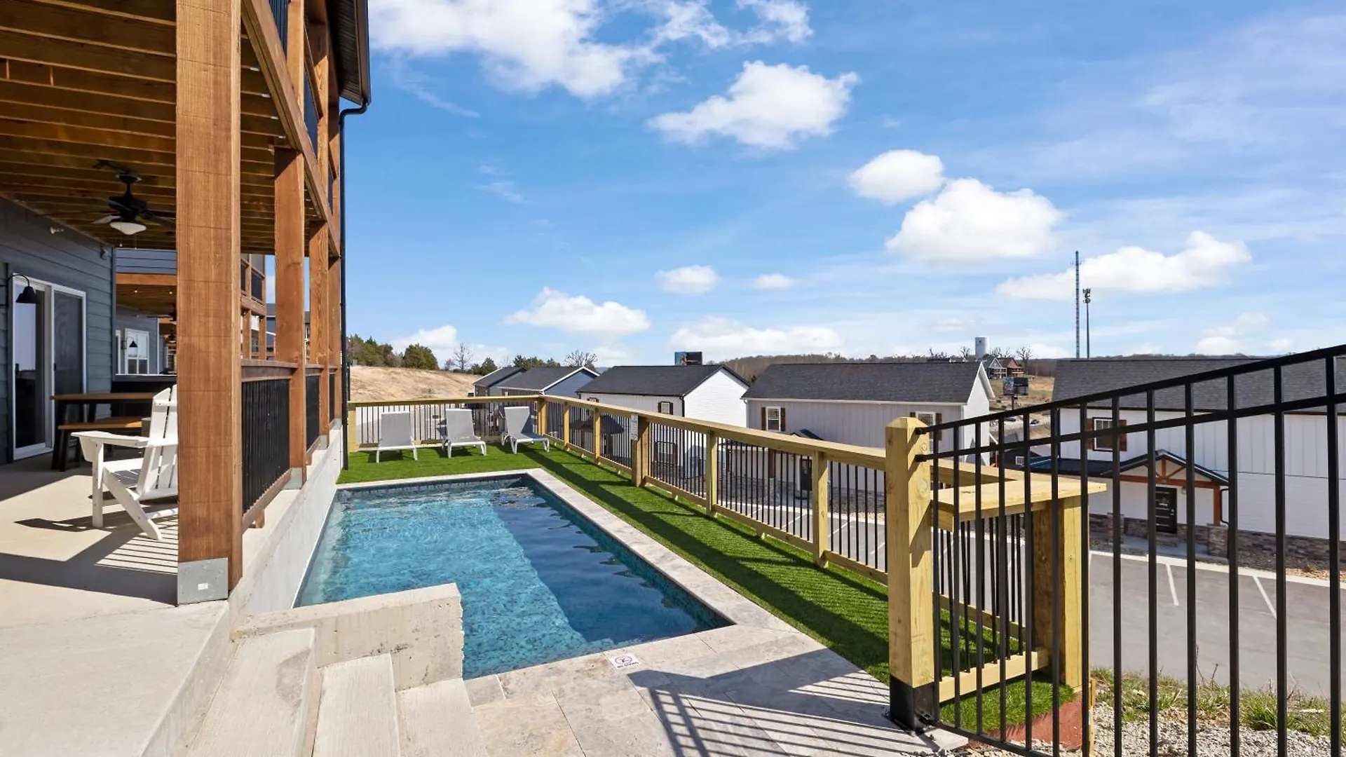 Pvt Outdoor Pool-multiple Arcades-pvt Hot Tub-free Attraction Tickets-firepit-lake View