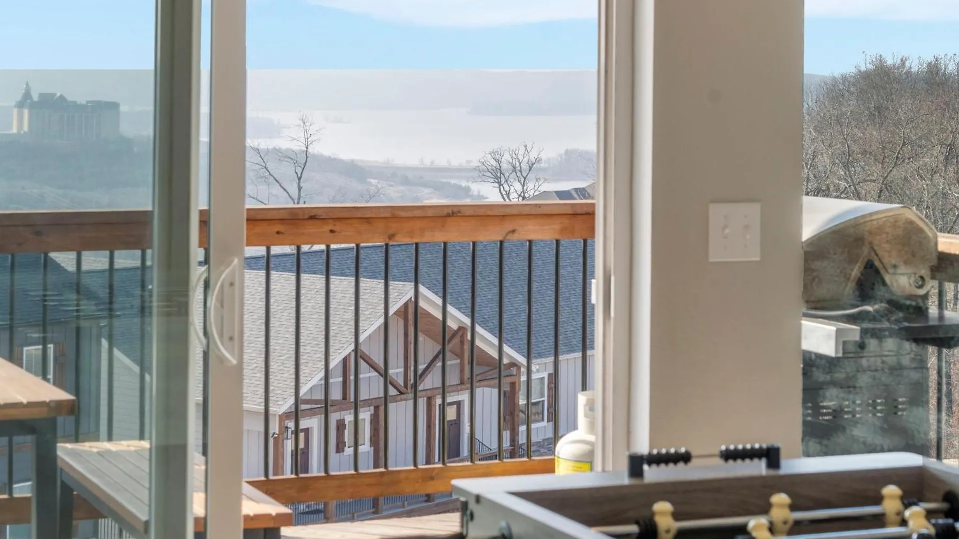 Holiday home Pvt Outdoor Pool-multiple Arcades-pvt Hot Tub-free Attraction Tickets-firepit-lake View