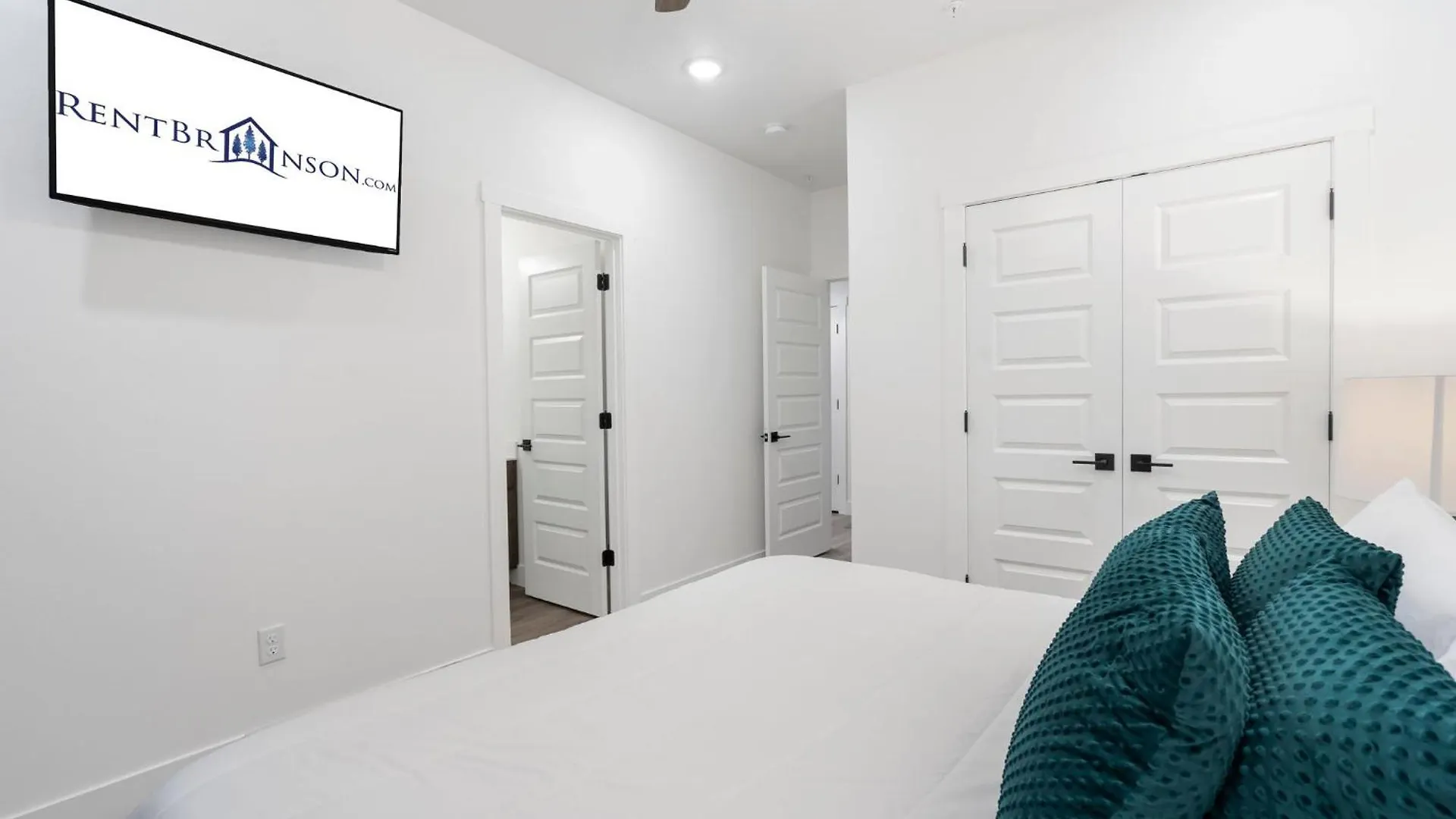 Modern 3 Bedroom Hébergement de vacances