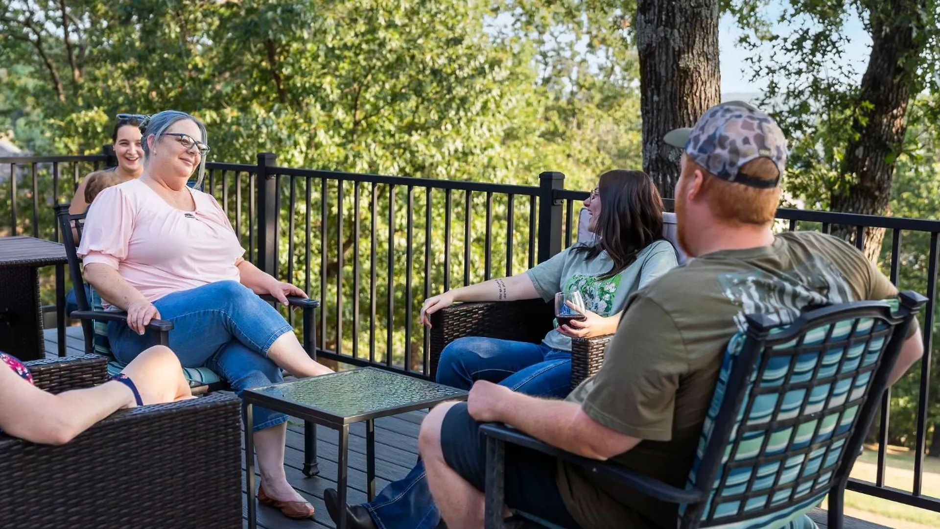 Holiday home Tablerock Views, Private Outdoor Pool, Karaoke/games-2 Kitchens! Secluded On A Few Acres! Branson