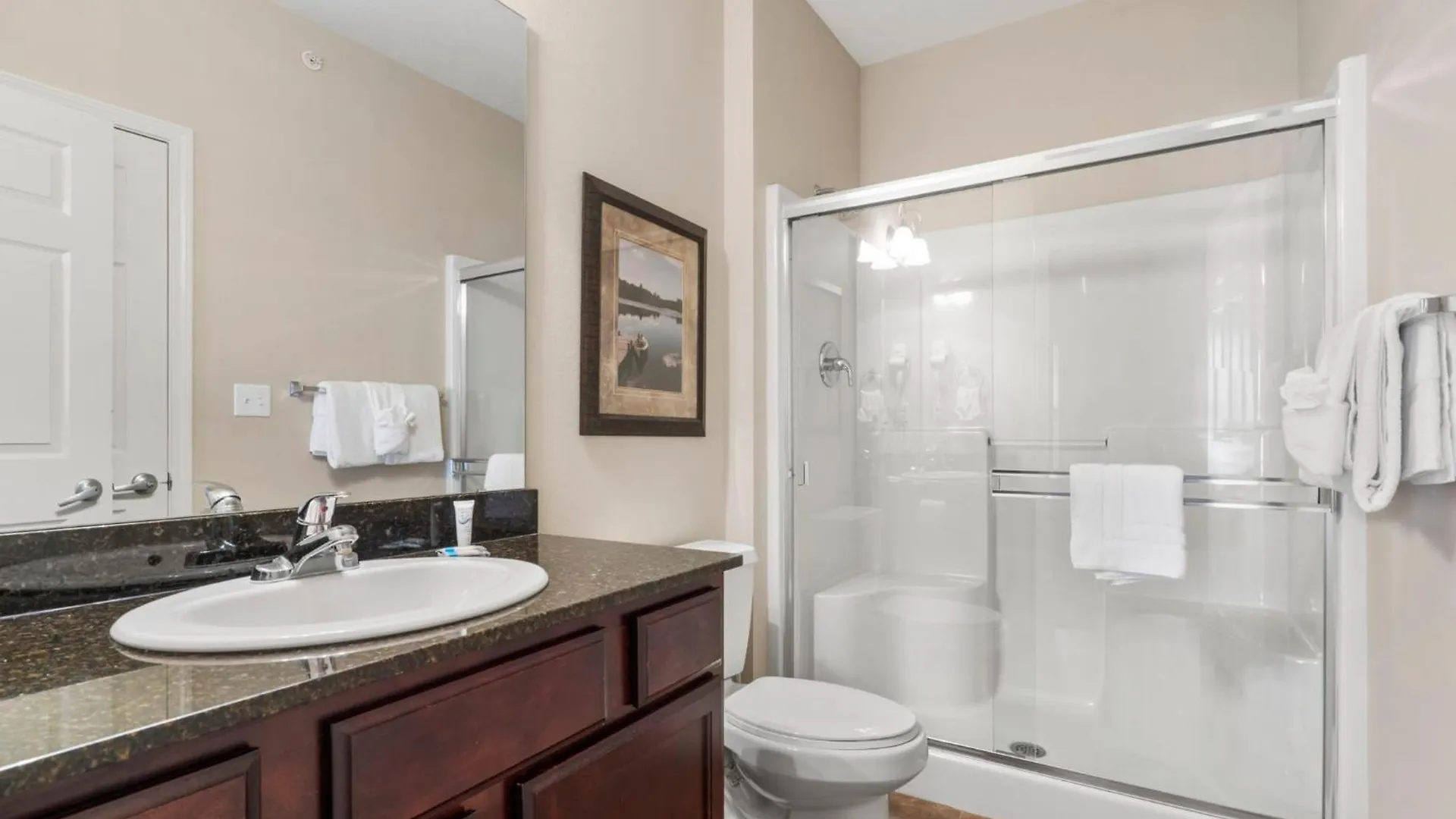 Holiday home 2 Bedroom 0condo W Deck & Wooded Views-free Attraction Tickets-close To State Park Marina