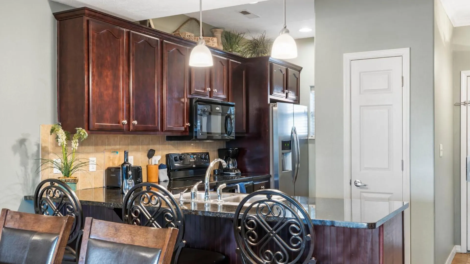 Holiday home 2 Bedroom 0condo W Deck & Wooded Views-free Attraction Tickets-close To State Park Marina *