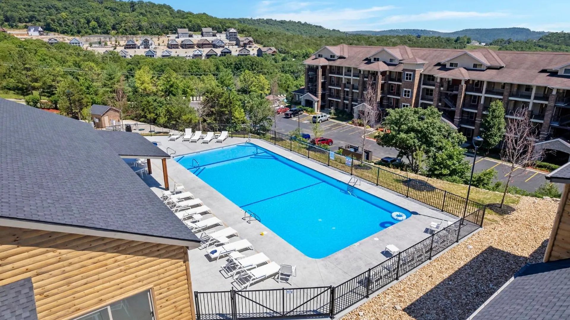 Tatil Evi New Log With Ozark Sunset Views, $400 Daily Activities Included, Pickleball Branson
