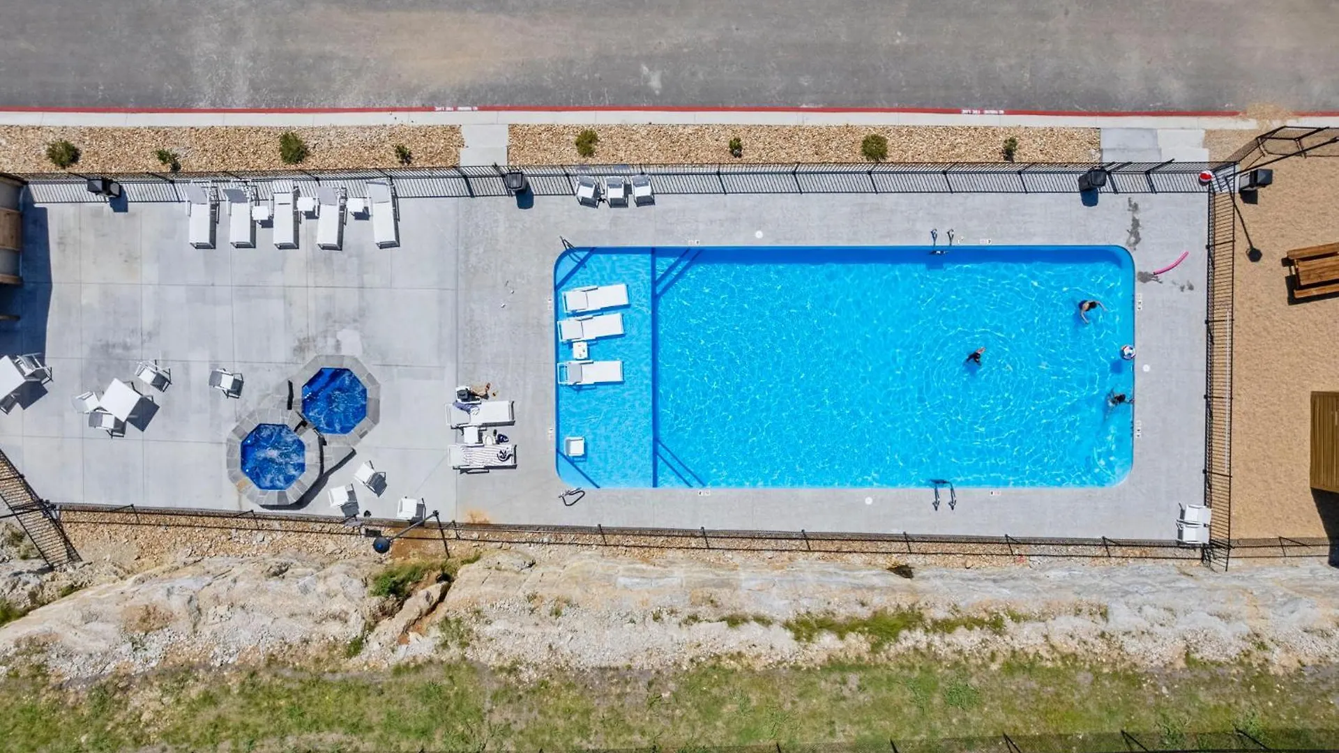 New Log With Ozark Sunset Views, $400 Daily Activities Included, Pickleball Branson