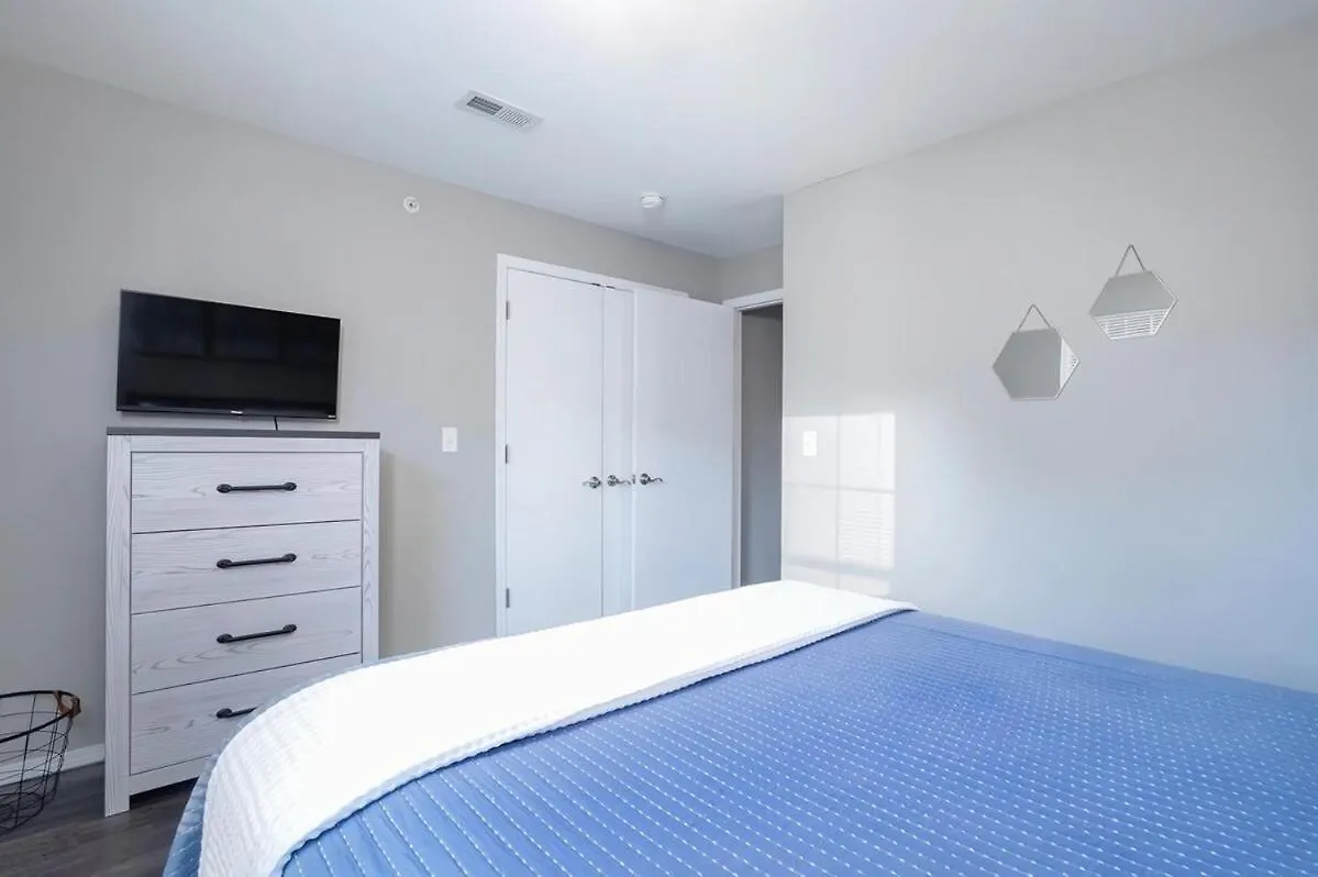 Apartment Spring Break Special! Between Strip & Sdc, 2903-6