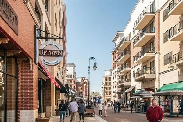 Spring Break Special! Between Strip & Sdc, 2903-6 Apartment *