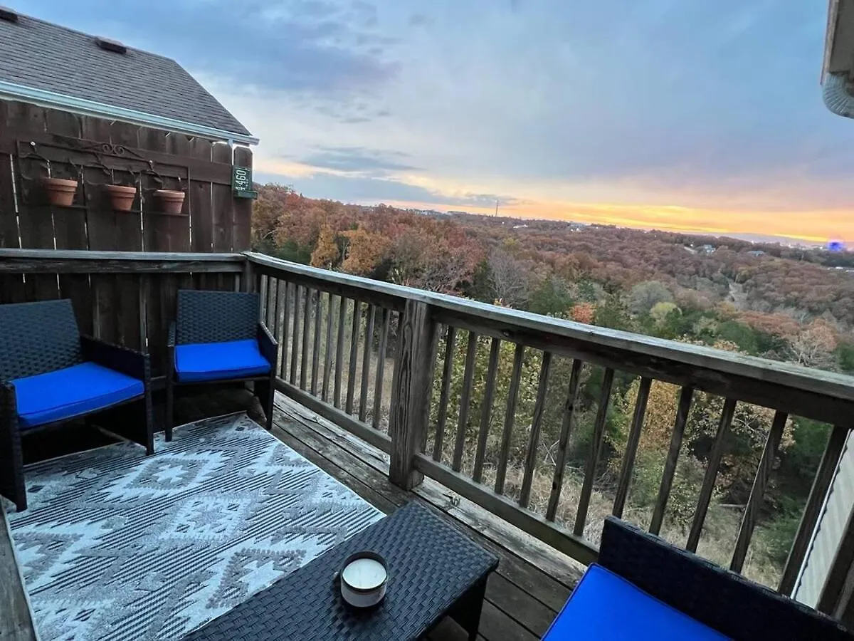 Spring Break Special! Between Strip & Sdc, 2903-6 Apartment