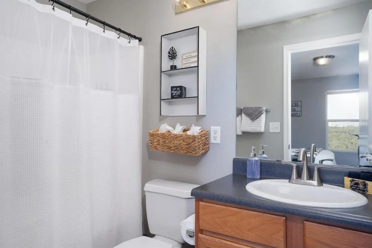 Spring Break Special! Between Strip & Sdc, 2903-6 Apartment *