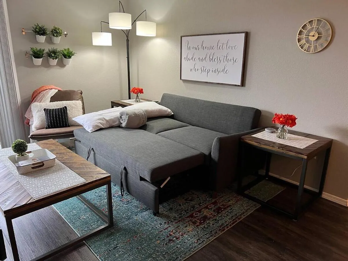 Spring Break Special! Between Strip & Sdc, 2903-6 *