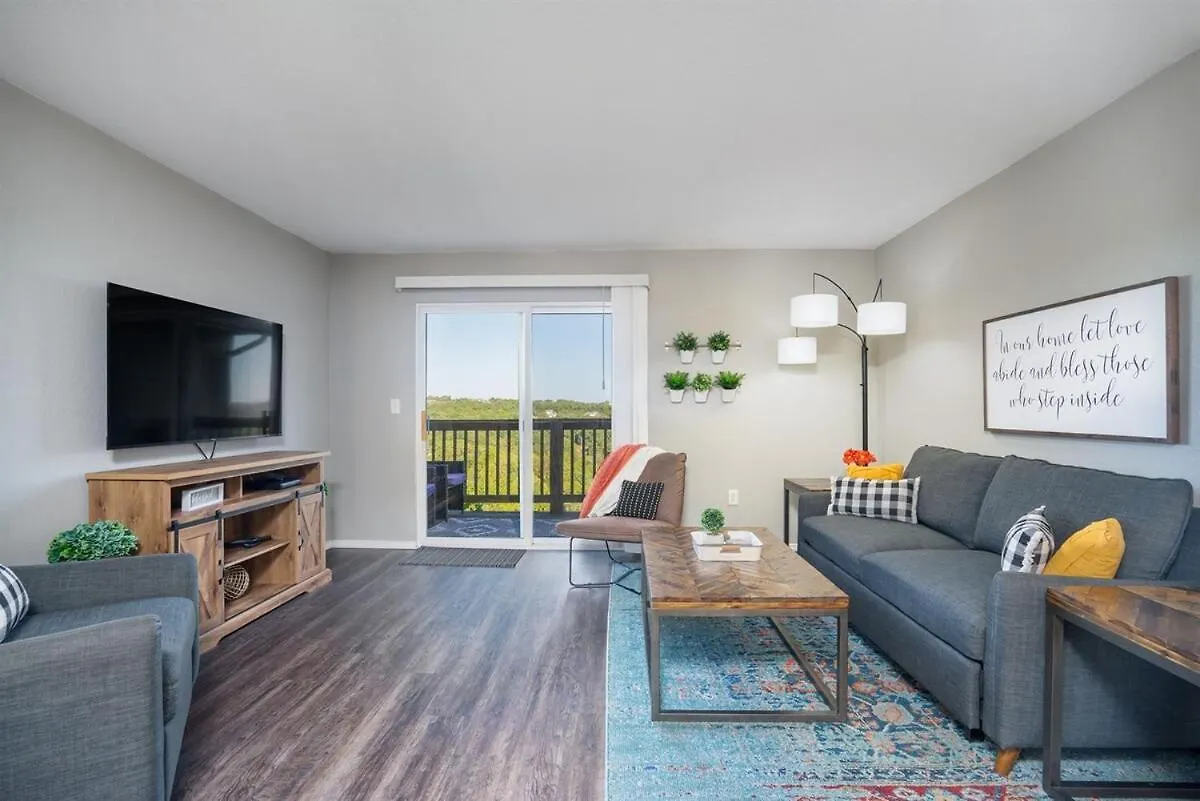 Apartment Spring Break Special! Between Strip & Sdc, 2903-6 Branson