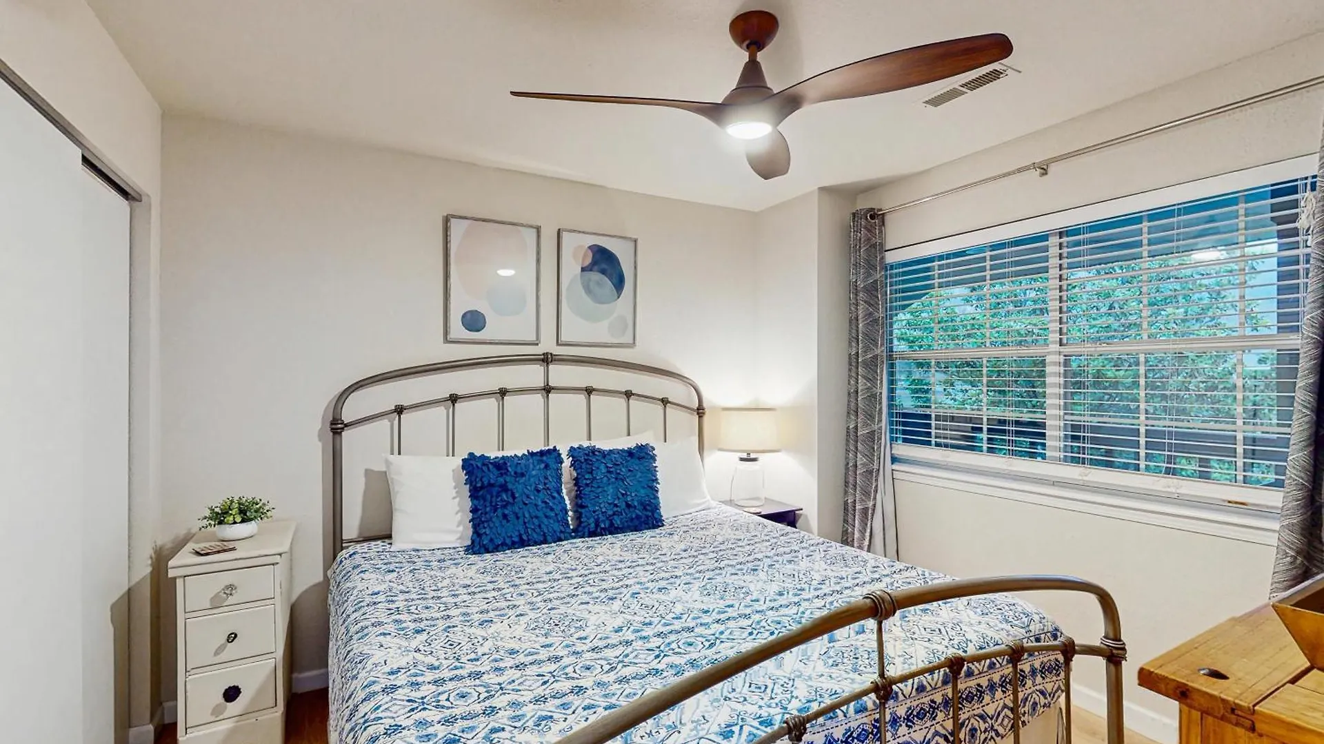 Sunset Shoreline Retreat Apartment Branson