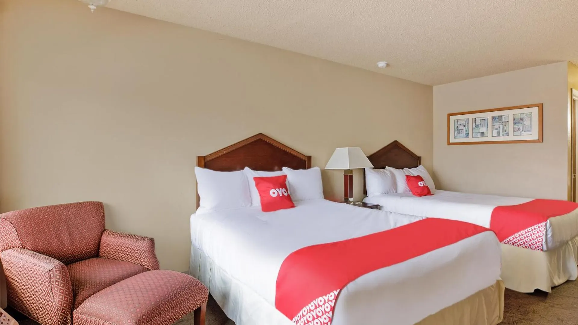Oyo Mo-165 Hotel