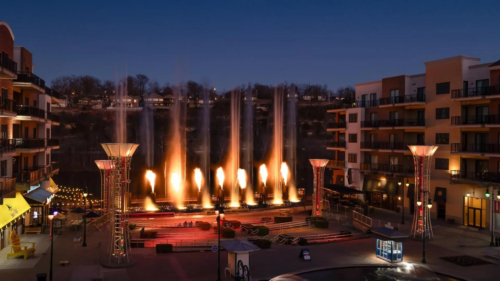 Hilton Promenade Landing