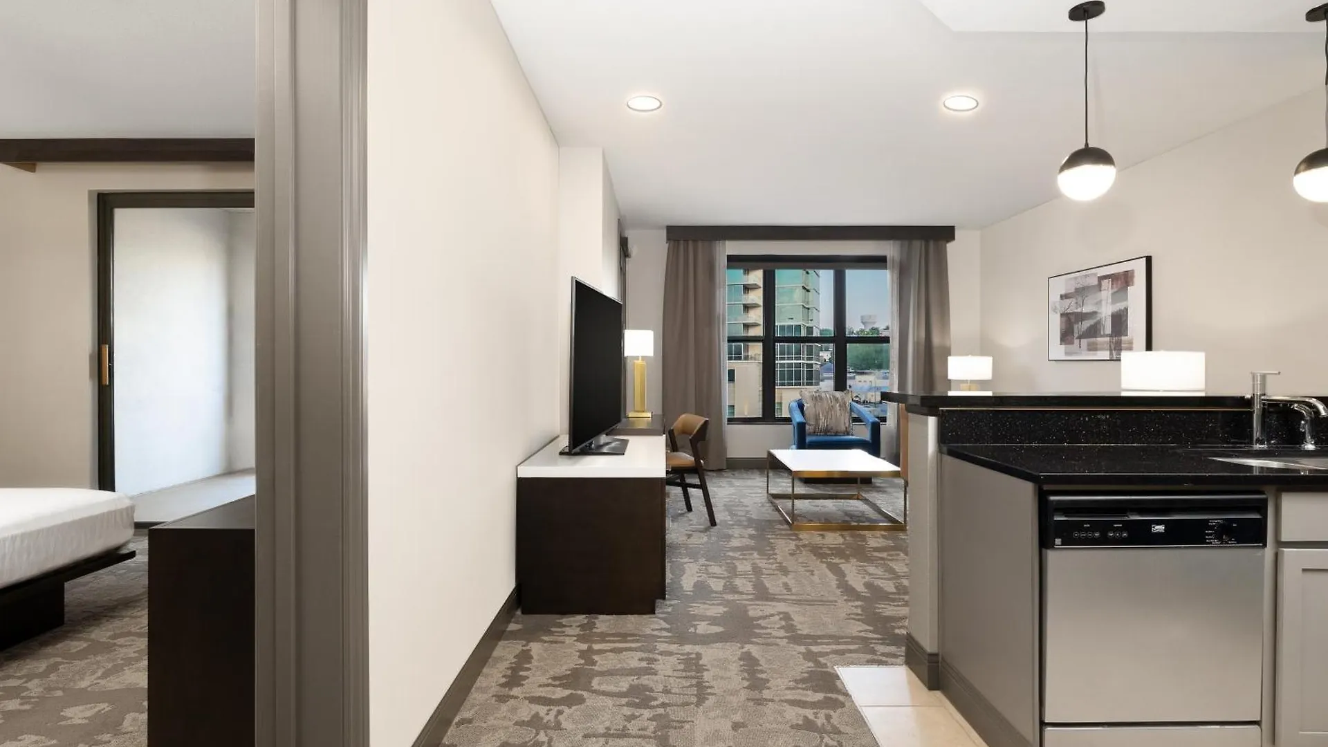 Hotel Hilton Promenade Landing 4*