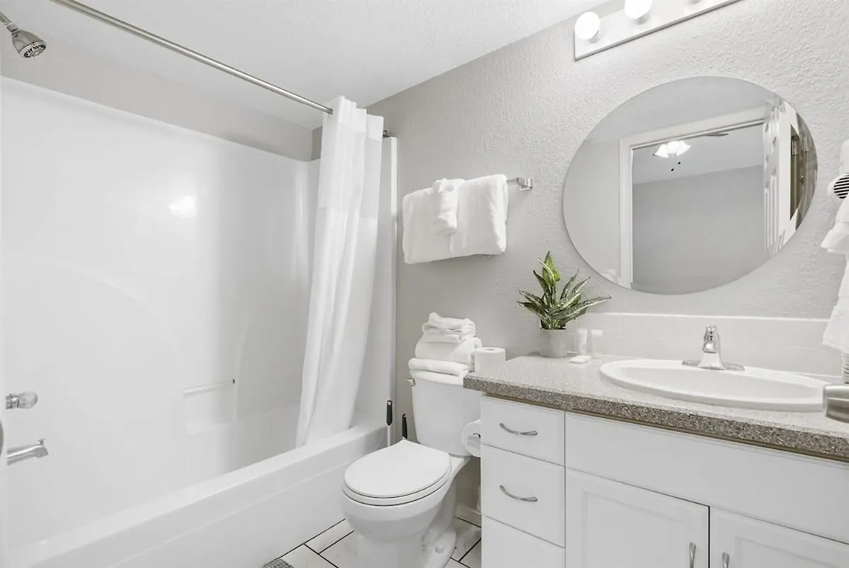 Apartment Fall Creek 58-8, Pet Friendly, Great Location *