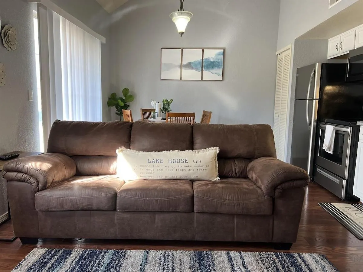 Apartment Fall Creek 58-8, Pet Friendly, Great Location Branson