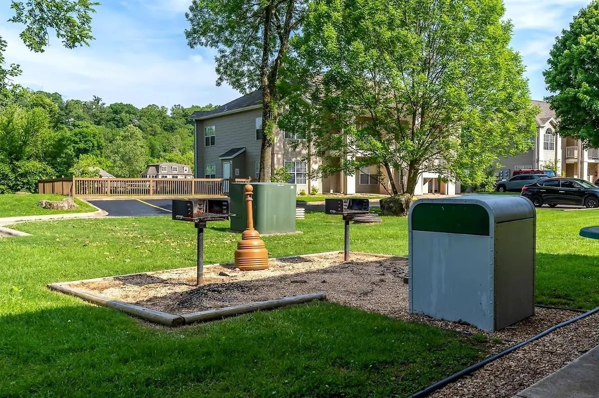 Apartment Fall Creek 58-8, Pet Friendly, Great Location Branson