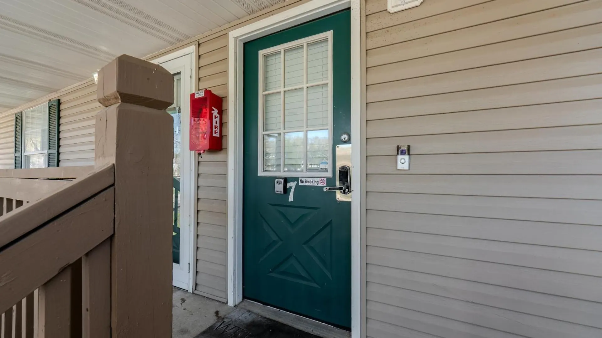 2br Cozy With View - Centrally Located - Stairs Required - Free Tickets Included - Fc 44-7 * Branson