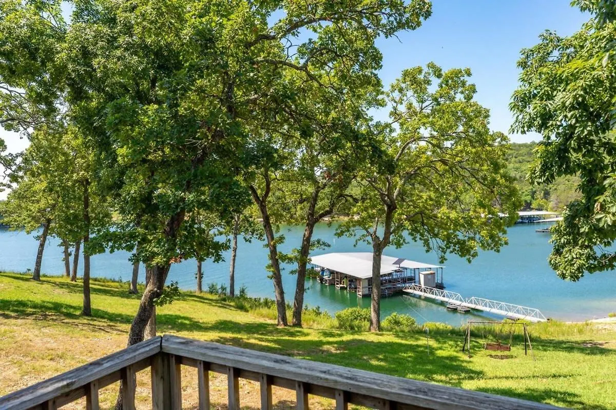 Artilla Cove 6 -lake Views- Pool & Hot Tub