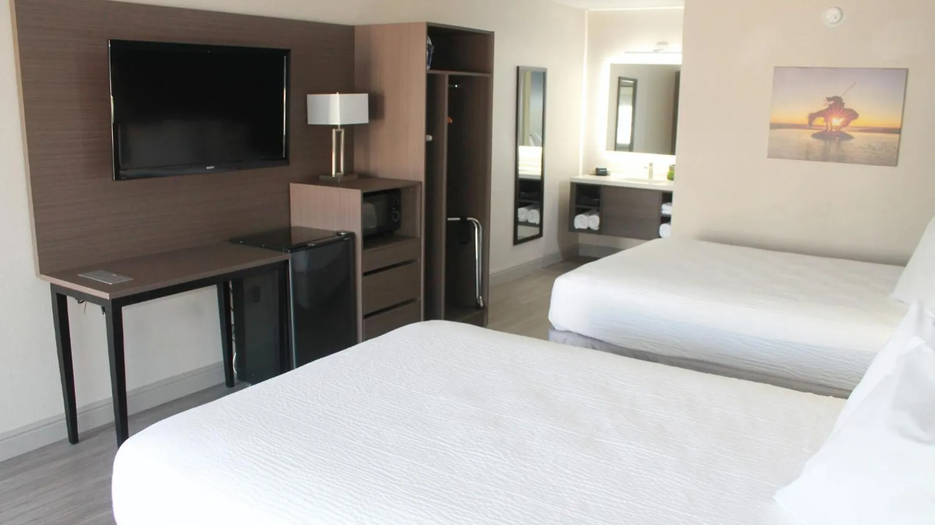 Angel Near Imax, A Travelodge By Wyndham Отель Брэнсон