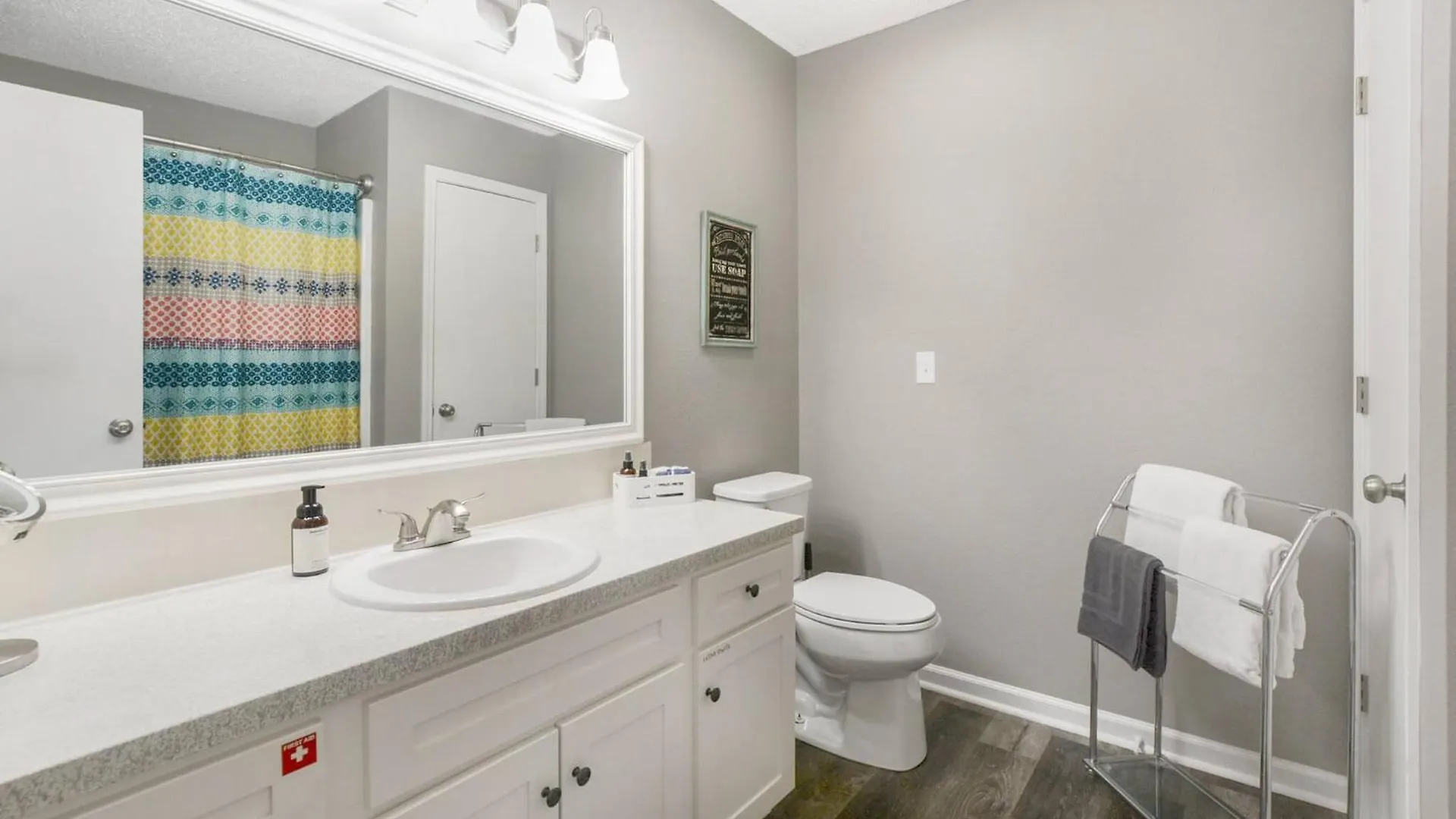 Walkin/pools/hot Tub/golf Front/lake Beauty Apartment Branson