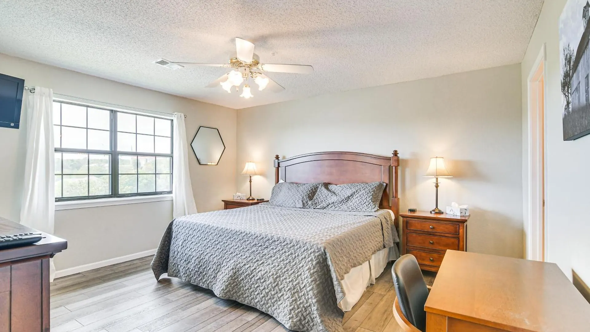 1 Mi To 76 Strip Family In Branson!