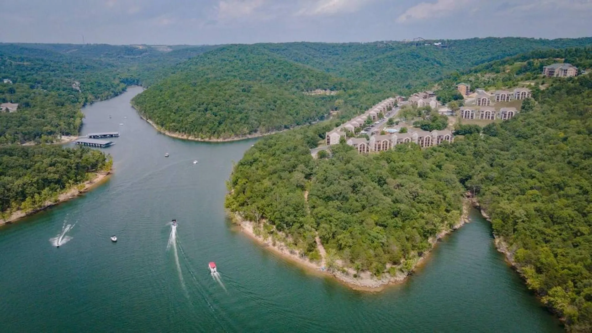 Gorgeous Lake/mtn Views, Walk To Lake, Sdc Close! Apartment Branson