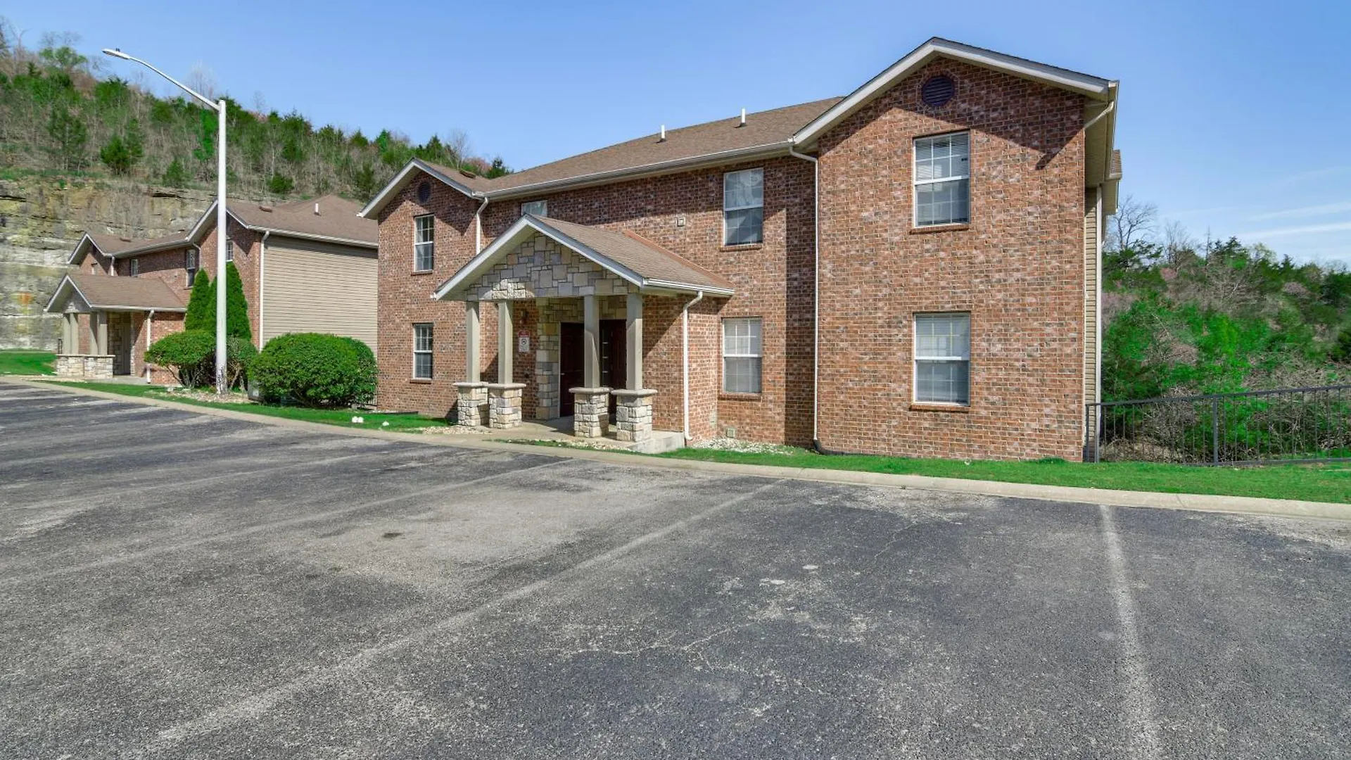 Apartman 2 Mi To Table Rock With Balcony! *