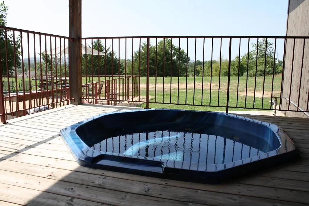 Outback Roadhouse & 2* Branson