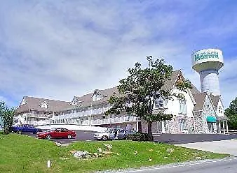 Hotel Seven Gables 2*