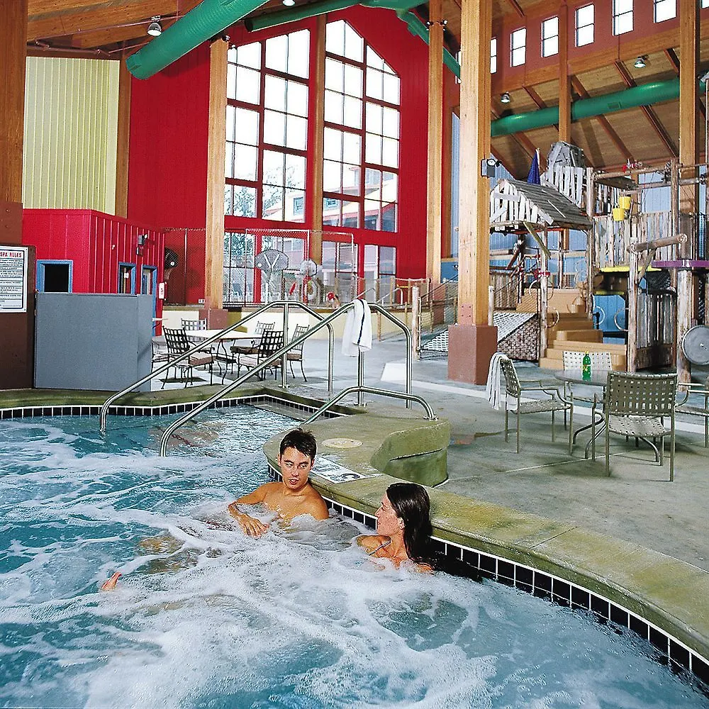 Grand Country Waterpark Hotel 3*