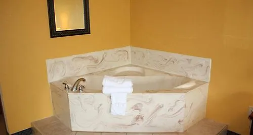 Seven Gables Hotel Branson