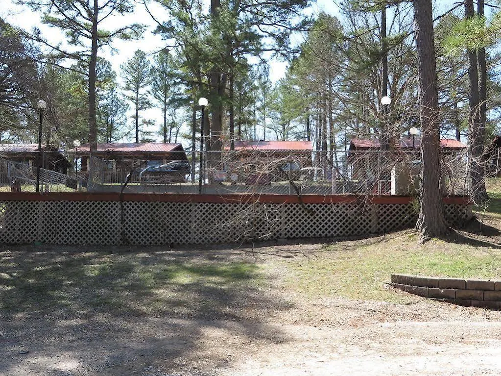 Cardinal Hill Cottages Hotel
