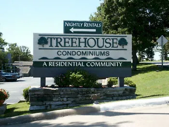 Treehouse Branson
