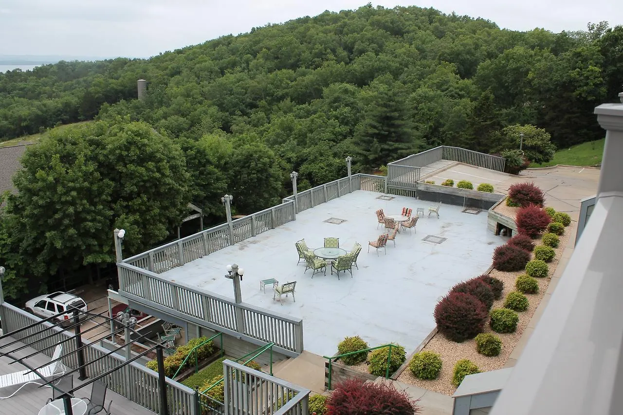 Apartment Treehouse Branson