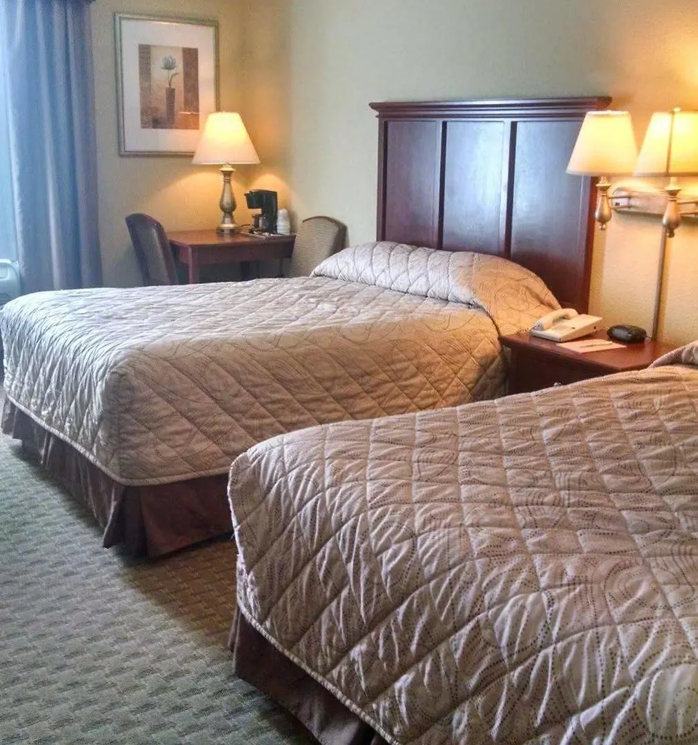 Spark By Hilton Meadows 3* ブランソン
