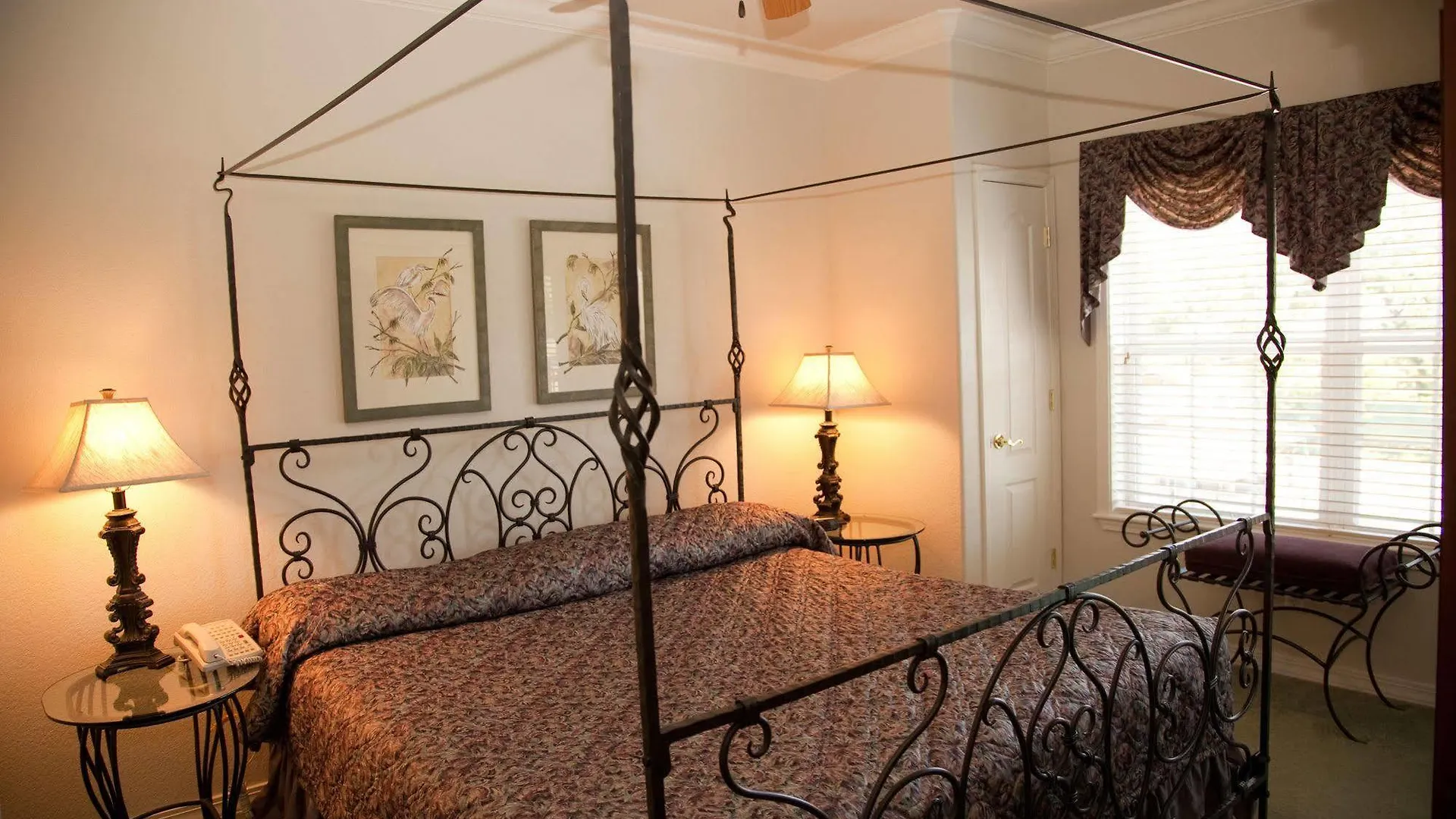 French Quarter 4*