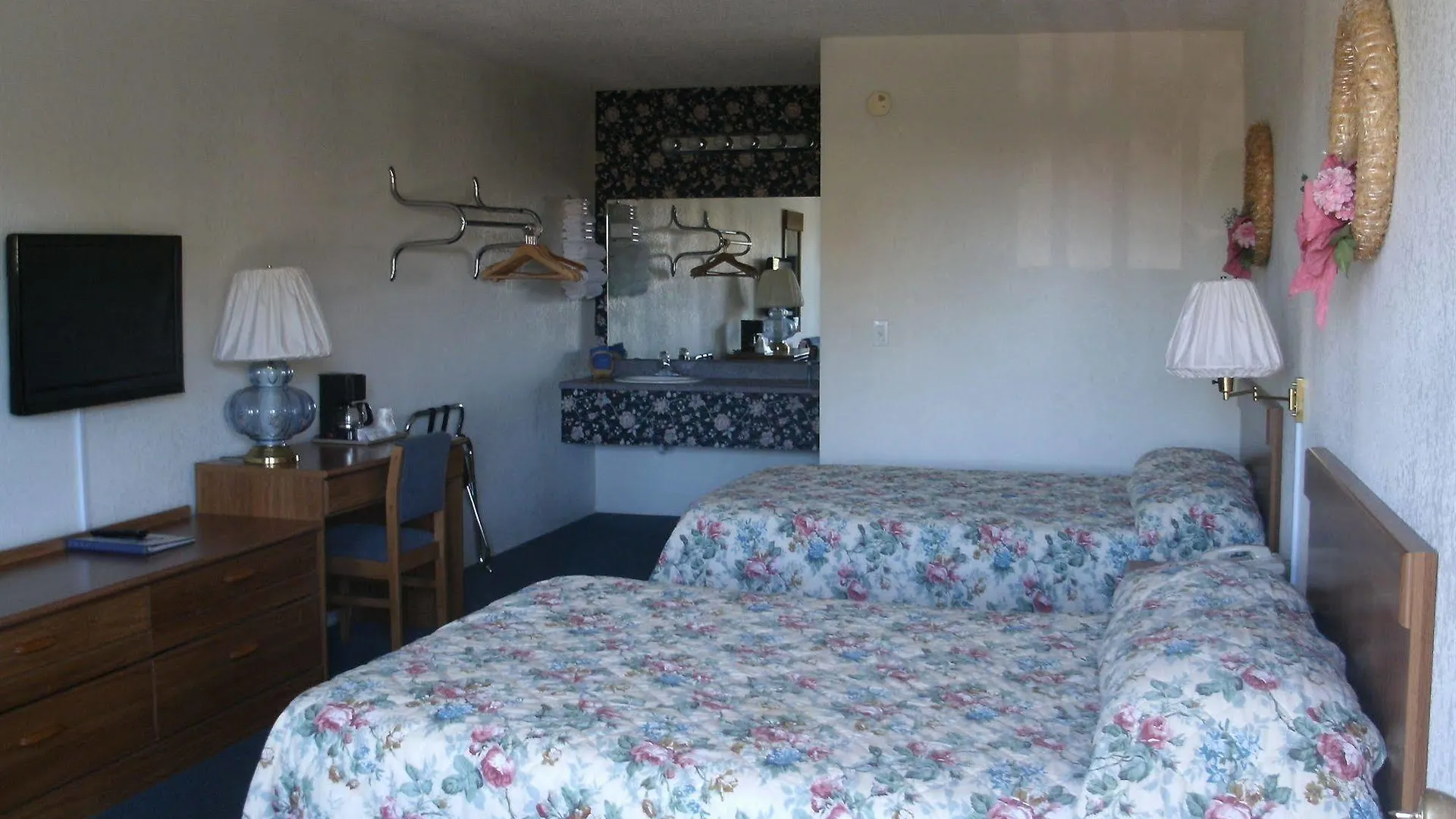 Autumn Creek Branson Motel