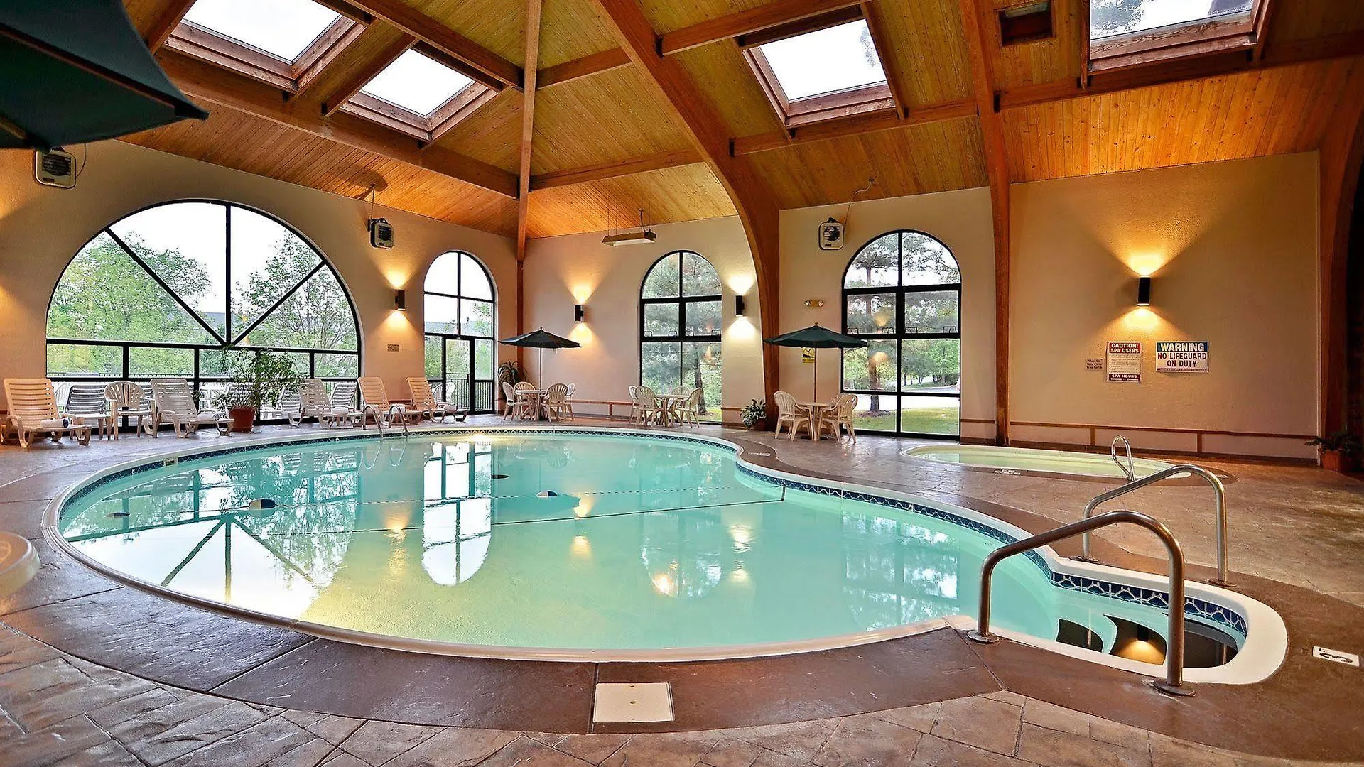 Comfort At Thousand Hills Inn 2*