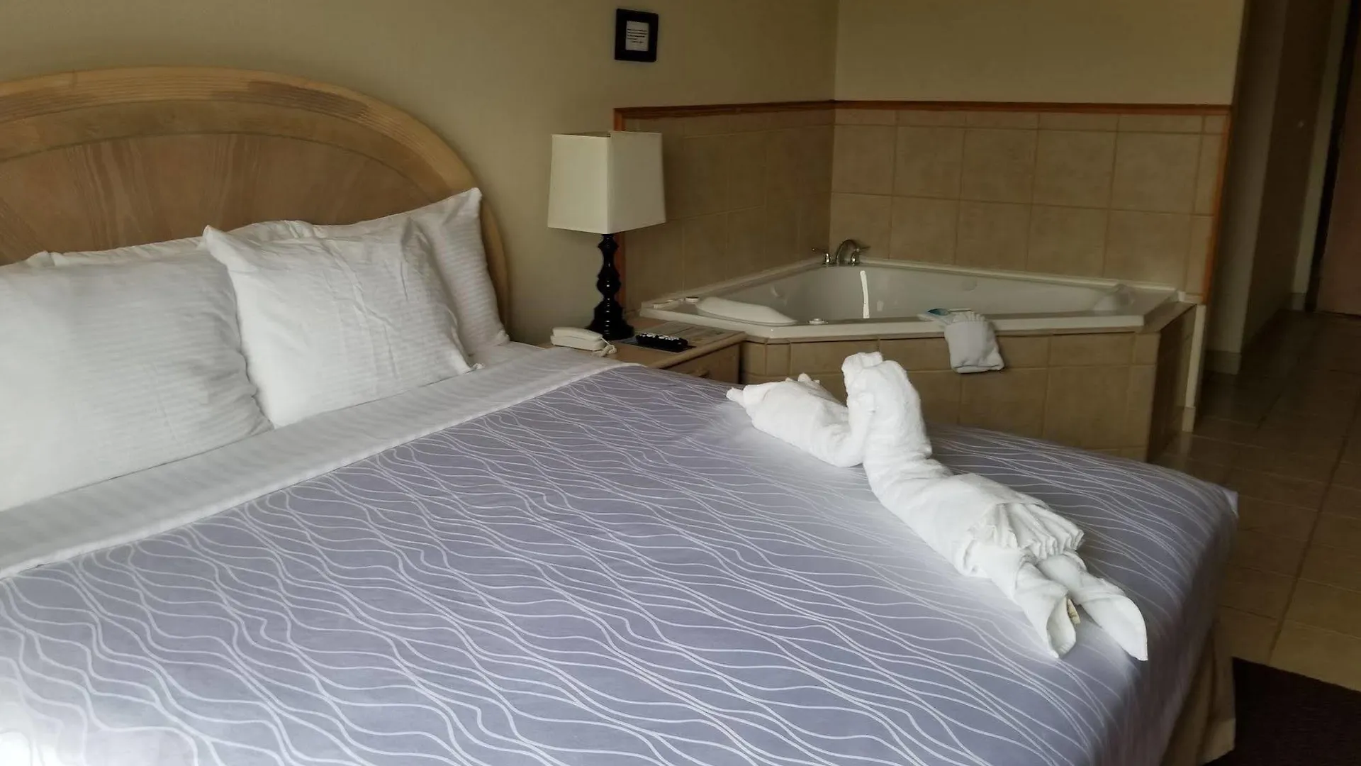 Rodeway Branson, Brick House Branson