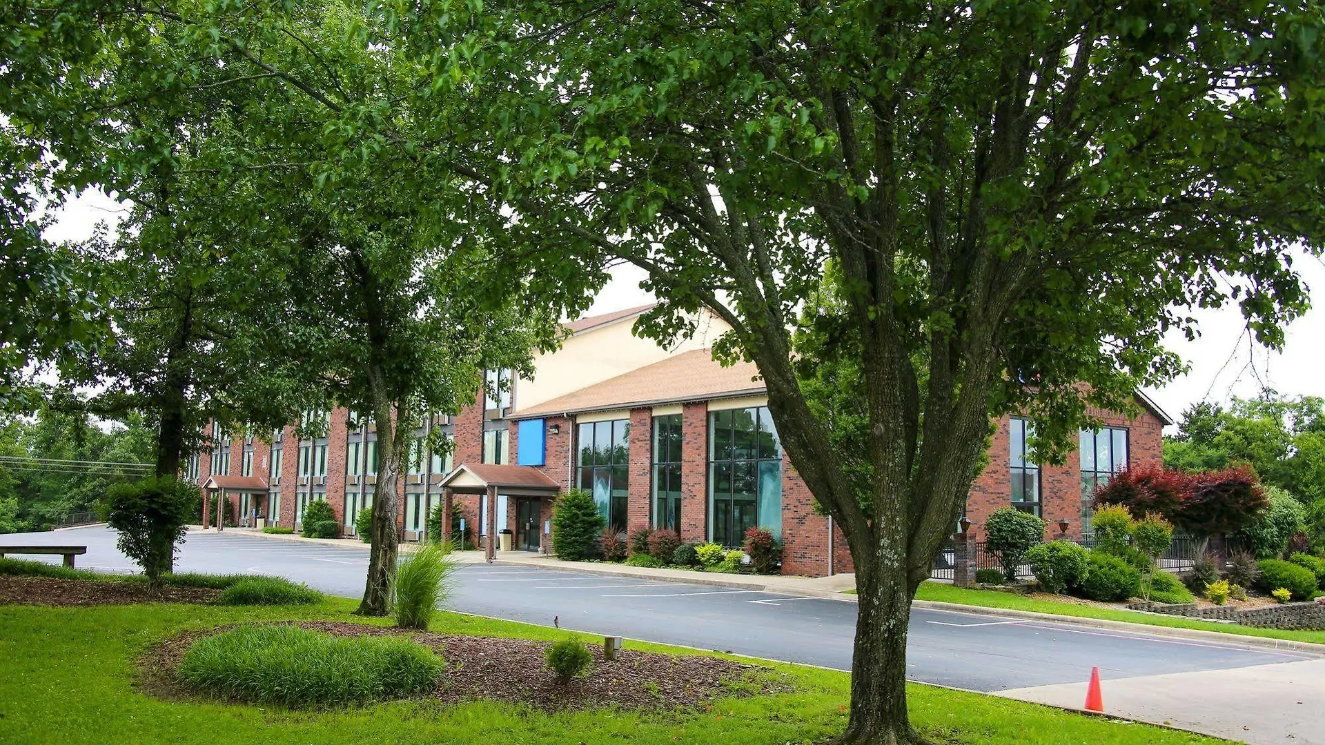 The Metropolitan Motel
