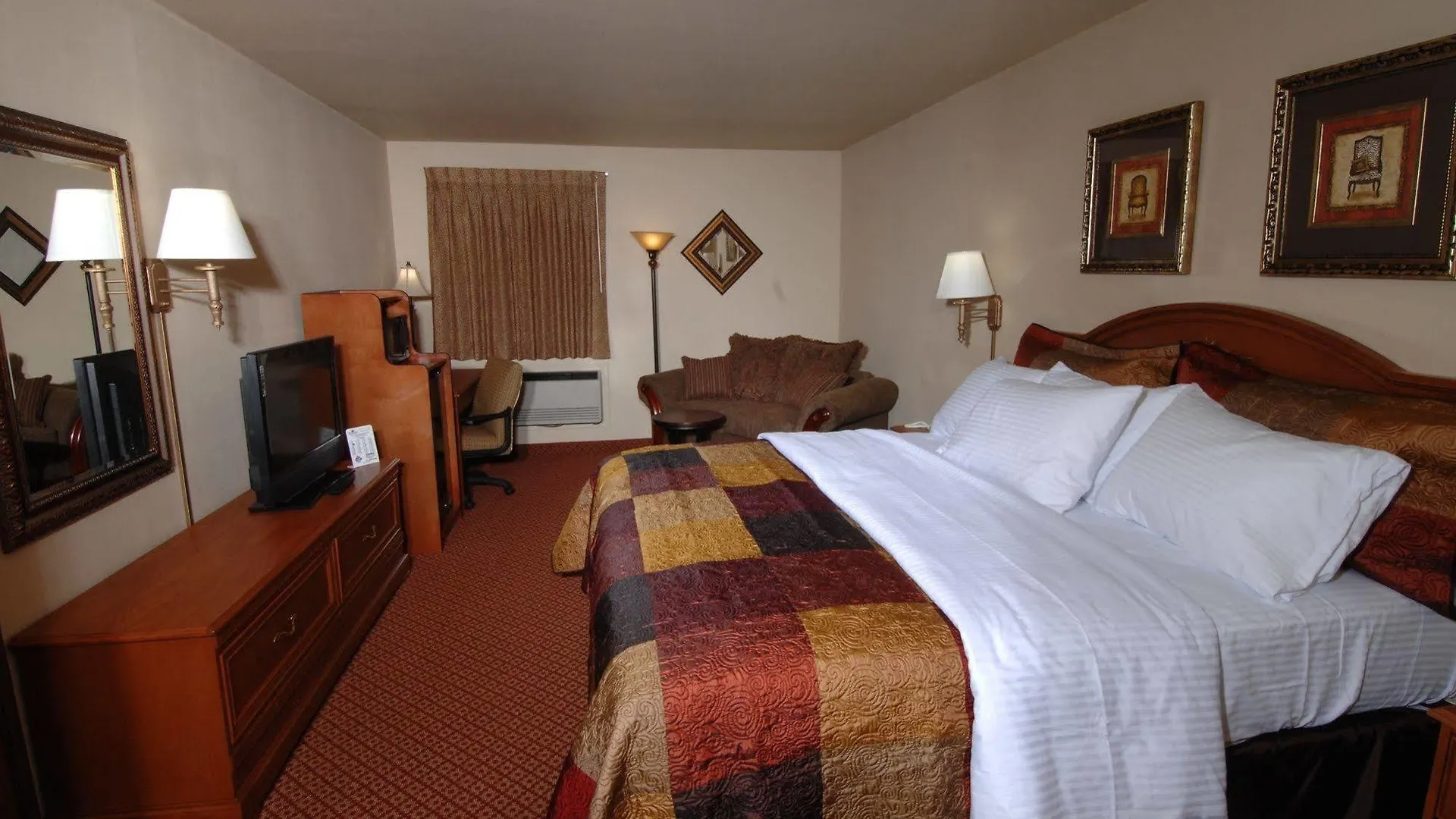 All American & Otel 2*
