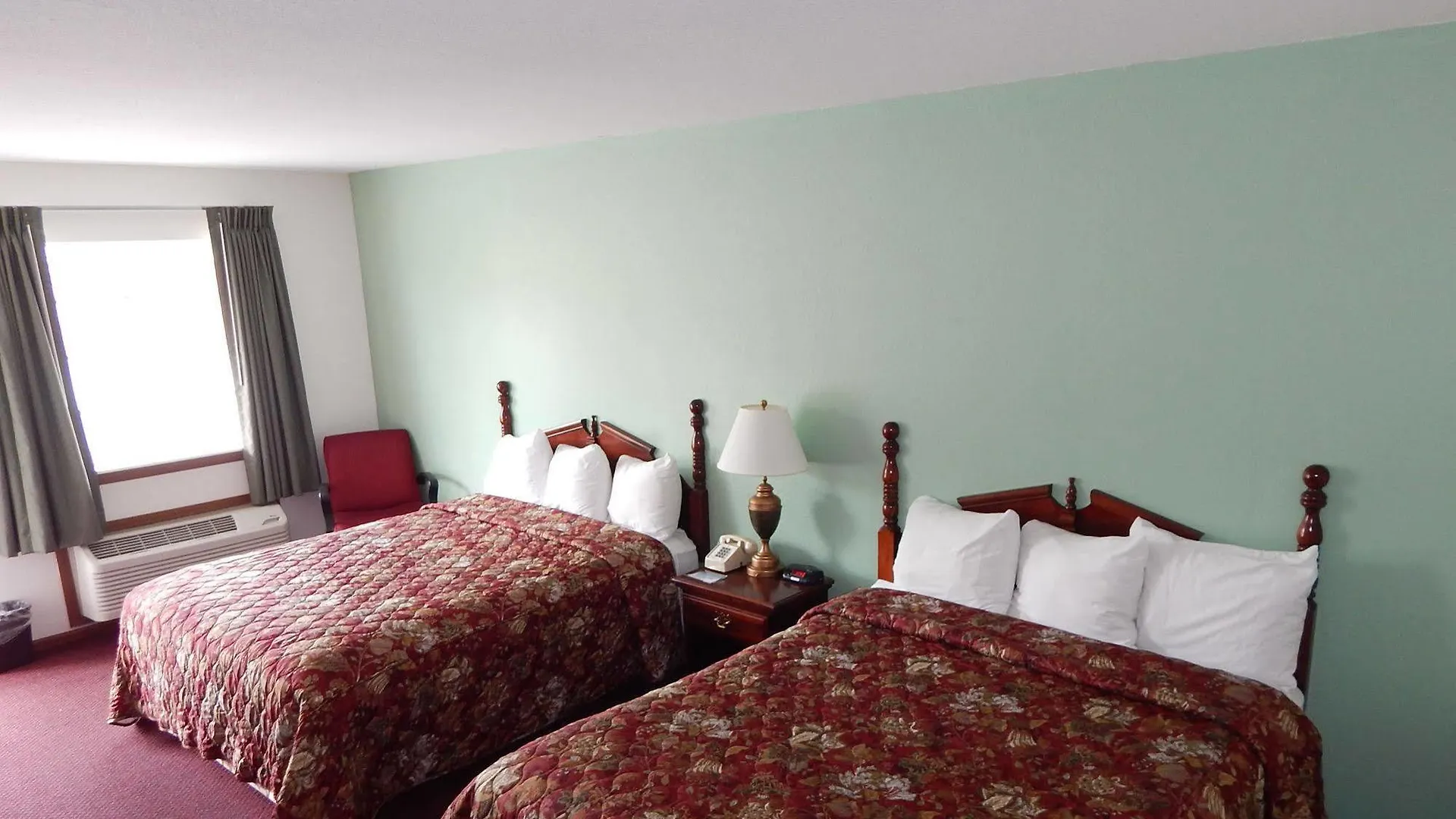 Hotel Carriage House 2*