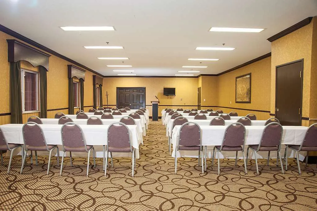 Hotel The Stone Castle & Conference Center 3*