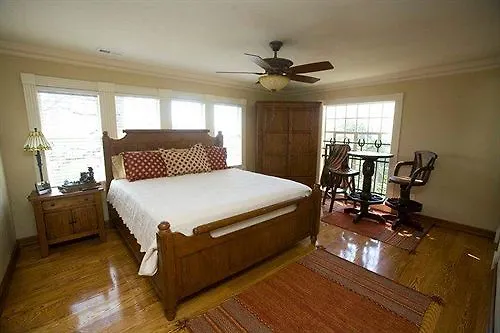 The House (adults Only) Guest house Branson