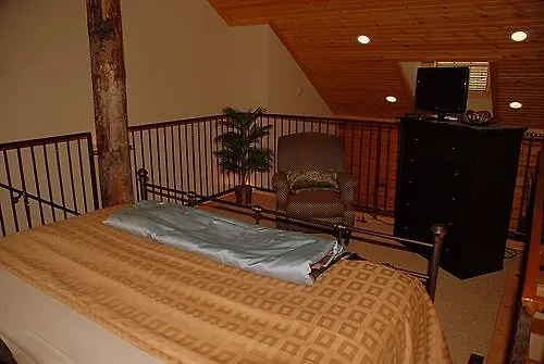At Grand Mountain By Thousand Hills * Branson