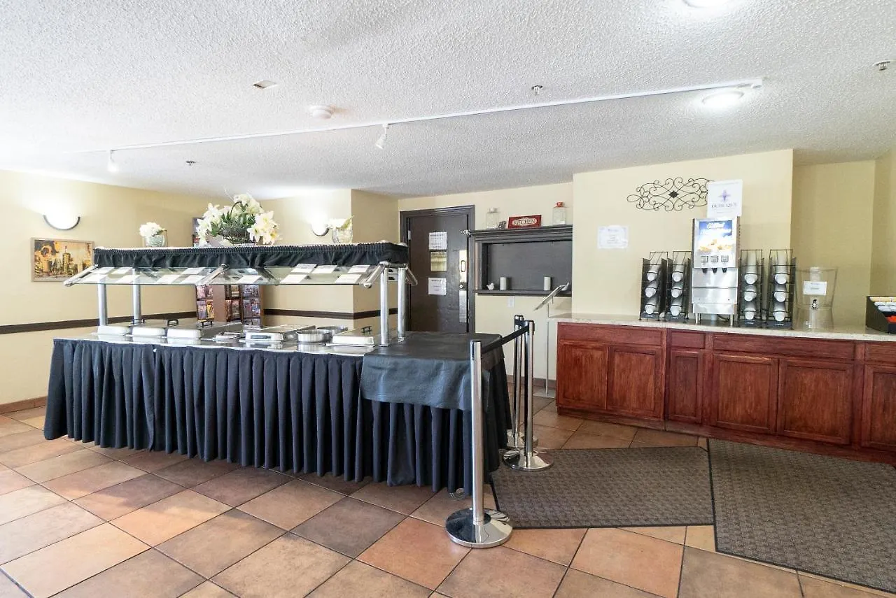 Hotel The Stone Castle & Conference Center 3*